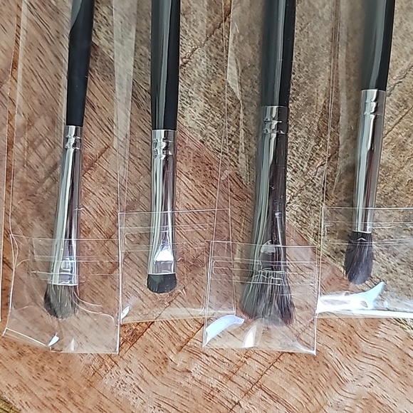 Morphe X Jame Charles brush case with brushes - Picture 8 of 8